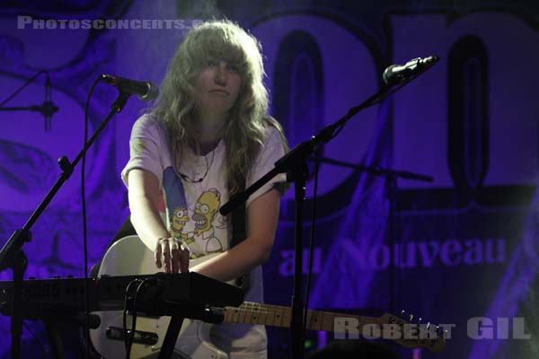 LADYHAWKE - 2008-07-01 - PARIS - Nouveau Casino - Phillipa Margaret Brown